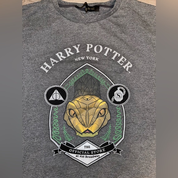 Harry Potter Medium NY New York Exclusive NYC Nagini SLYTHERIN T-Shirt -… - Picture 2 of 5